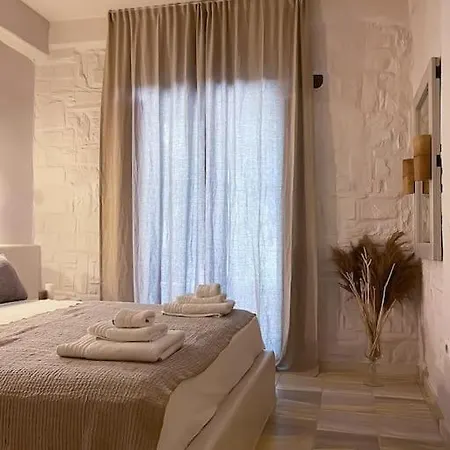 Amaryl Seaside Villa Glifades