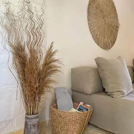 Amaryl Seaside Villa Glifades